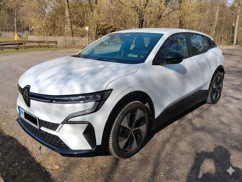 Gebraucht Renault Megane E-Tech Equilibre 96 kW (131 PS) 2022 Weiß Limousine