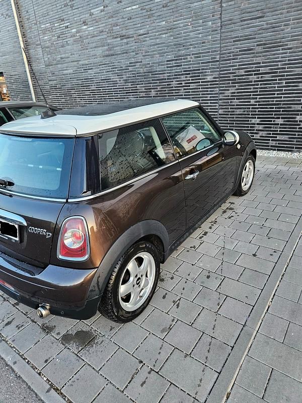 Second-hand Mini Cooper D 112 CP (82 kW) 2013 Maro Hatchback