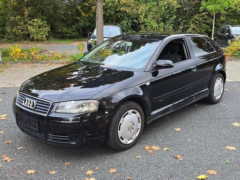 Brillantschwarz Gebraucht 2004 Audi A3 Attraction Kleinwagen | 2.990 € (Fairer Preis) - Bild 1/4
