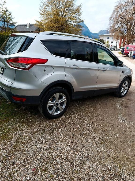 Używany Ford Kuga Titanium 150 KM (110 kW) 2016 Srebrny SUV