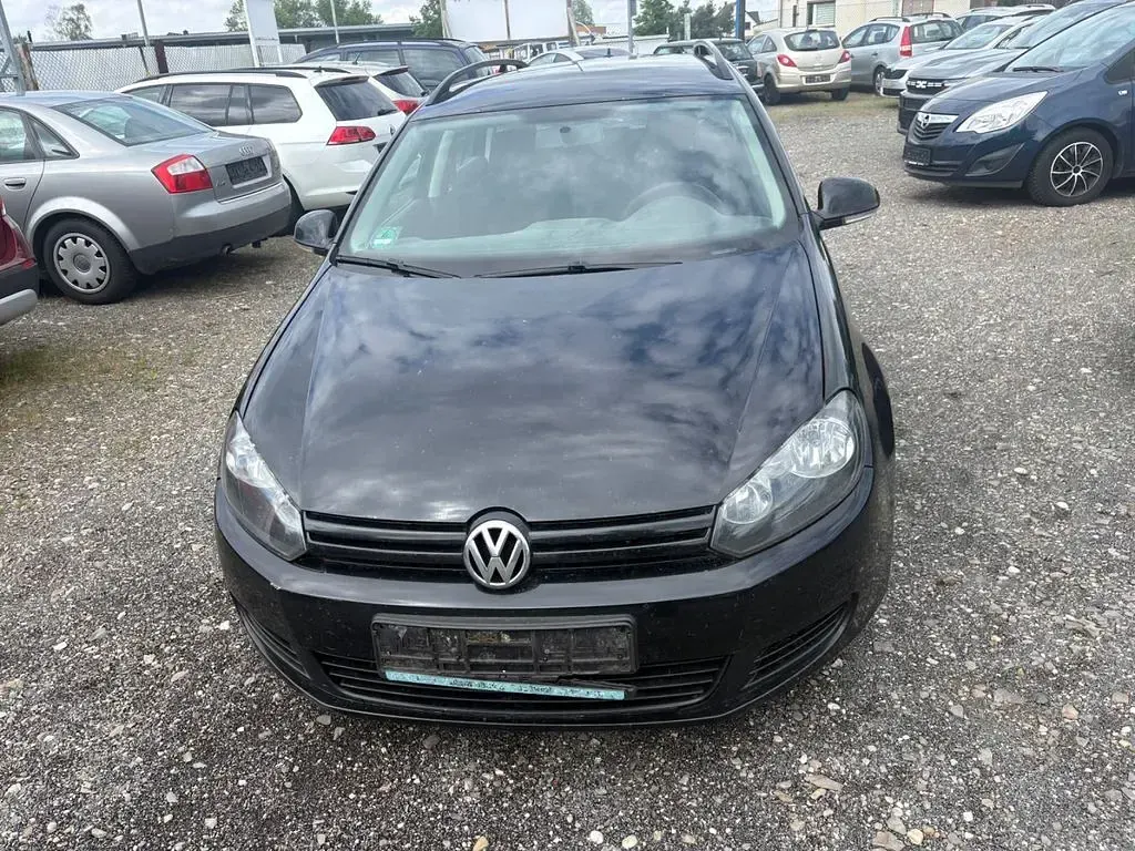 Second-hand VW Golf VII Trendline 105 CP (77 kW) 2012 Negru Break