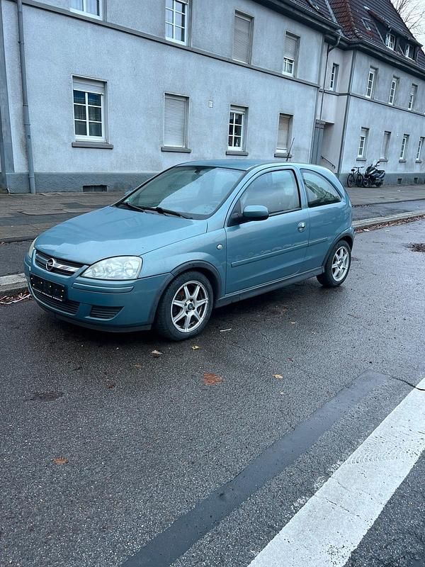 Grün Gebraucht 2006 Opel Corsa Kleinwagen | 799 € (Superpreis) - Bild 1/4