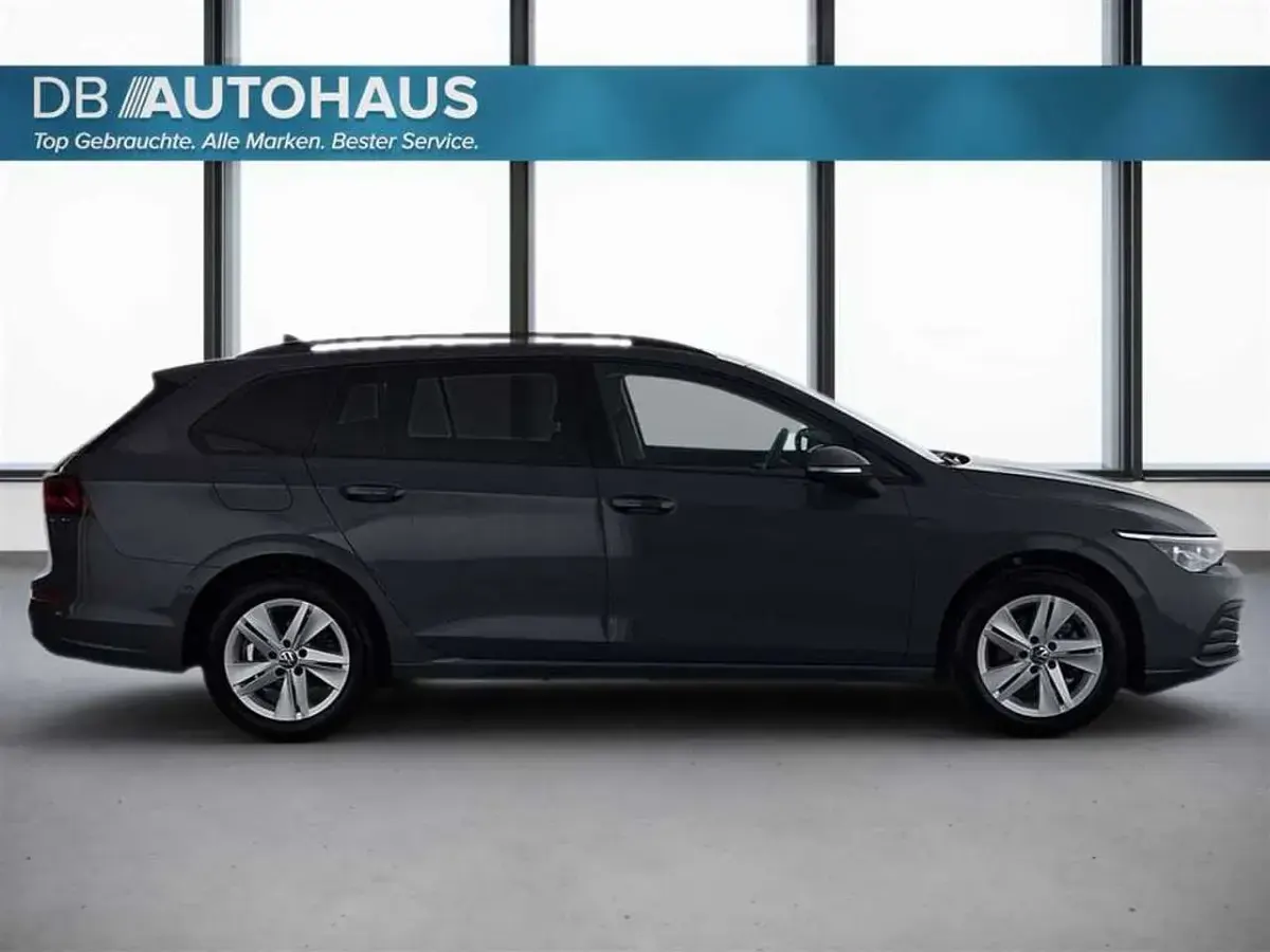 Gebraucht VW Golf VIII Business 150 PS (110 kW) 2024 Grau Kombi