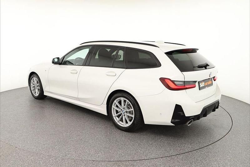 Gebraucht BMW 320 M Sport 184 PS (135 kW) 2025 Alpinweiß Kombi