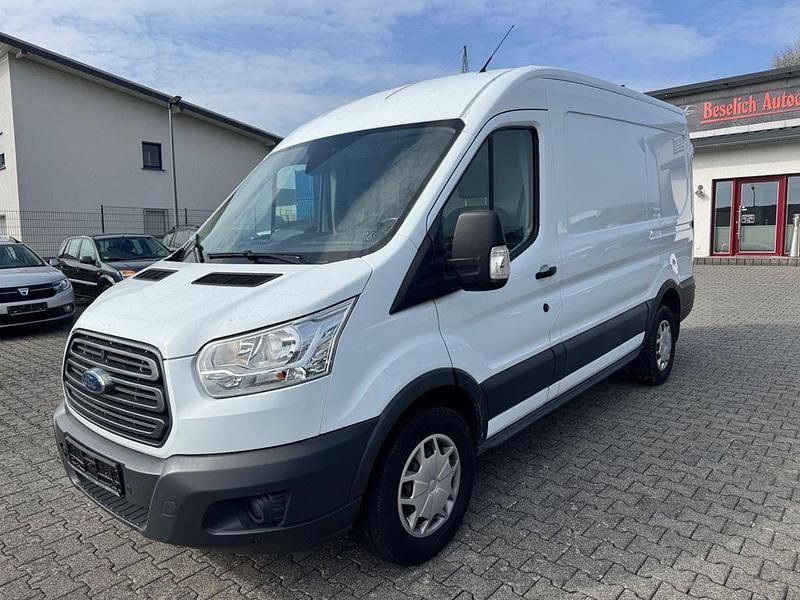 Gebraucht Ford Transit Trend 131 PS (96 kW) 2018 Weiß Van / Kleinbus