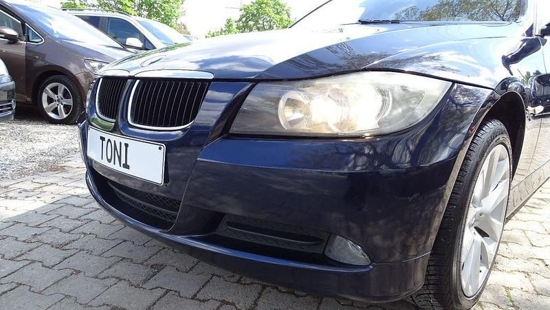 Gebraucht BMW 318 143 PS (105 kW) 2007 Blau Kombi