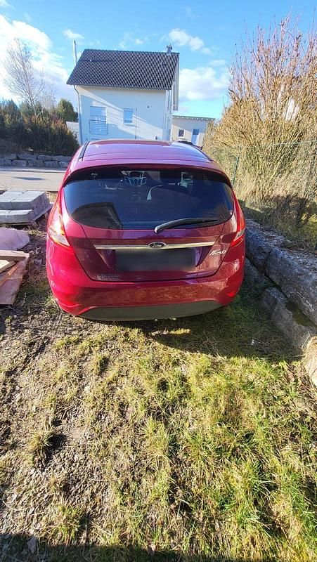 Gebraucht Ford Fiesta Titanium 82 PS (60 kW) 2010 Andere farben Kleinwagen