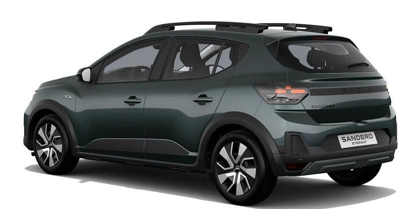 Neu Dacia Sandero Expression 110 PS (80 kW) 2025 Zedergrün SUV