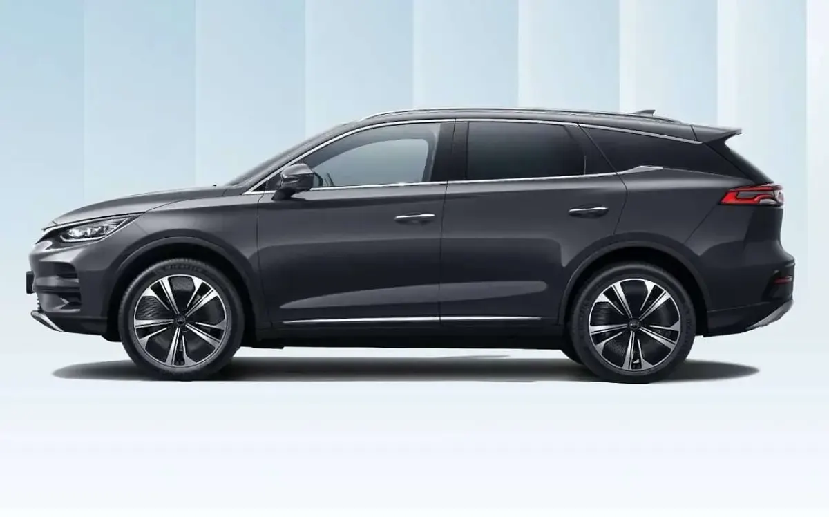 Neu BYD Tang 380 kW (517 PS) 2026 Mountain grey SUV