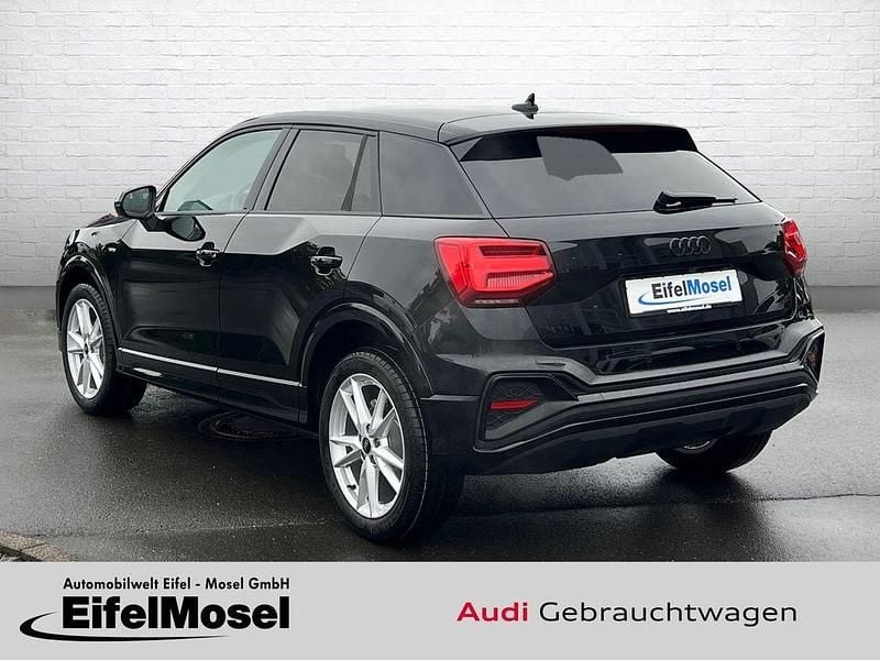Neu Audi Q2 S-Line 150 PS (110 kW) 2025 Schwarz SUV