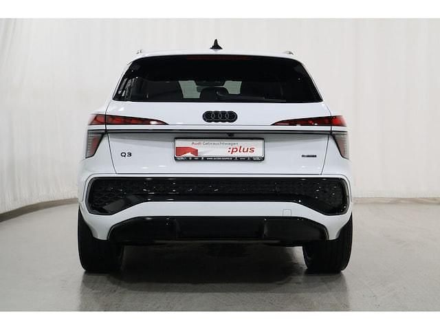 Gebraucht Audi Q3 Ambiente 265 PS (194 kW) 2026 Gletscherweiß metallic SUV