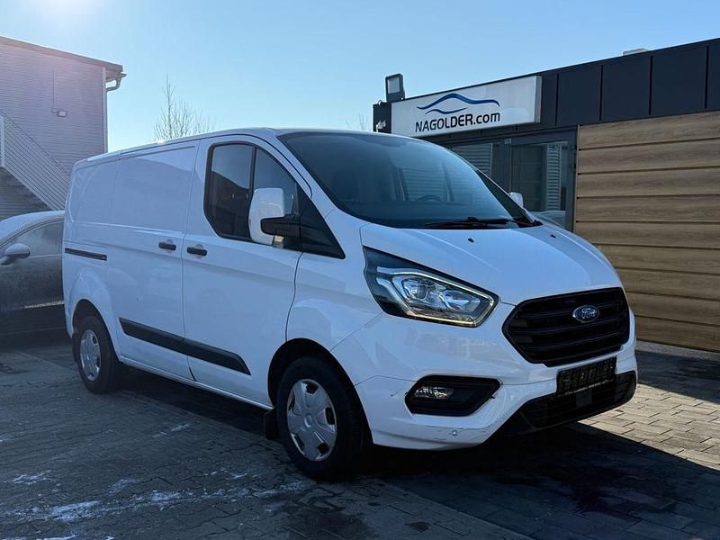 Gebraucht Ford Transit Custom 131 PS (96 kW) 2018 Weiß Van / Kleinbus