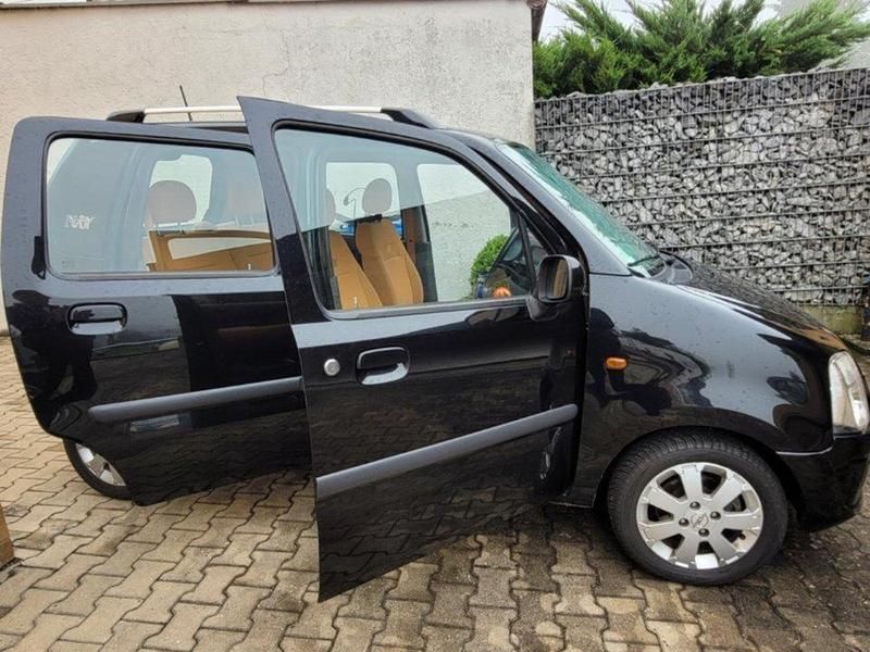 Schwarz Gebraucht 2002 Opel Agila Njoy Limousine | 6.000 € - Bild 1/4