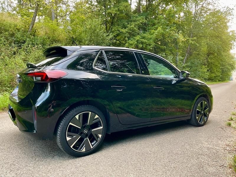 Gebraucht Opel Corsa-e 100 kW (136 PS) 2023 Schwarz Kleinwagen