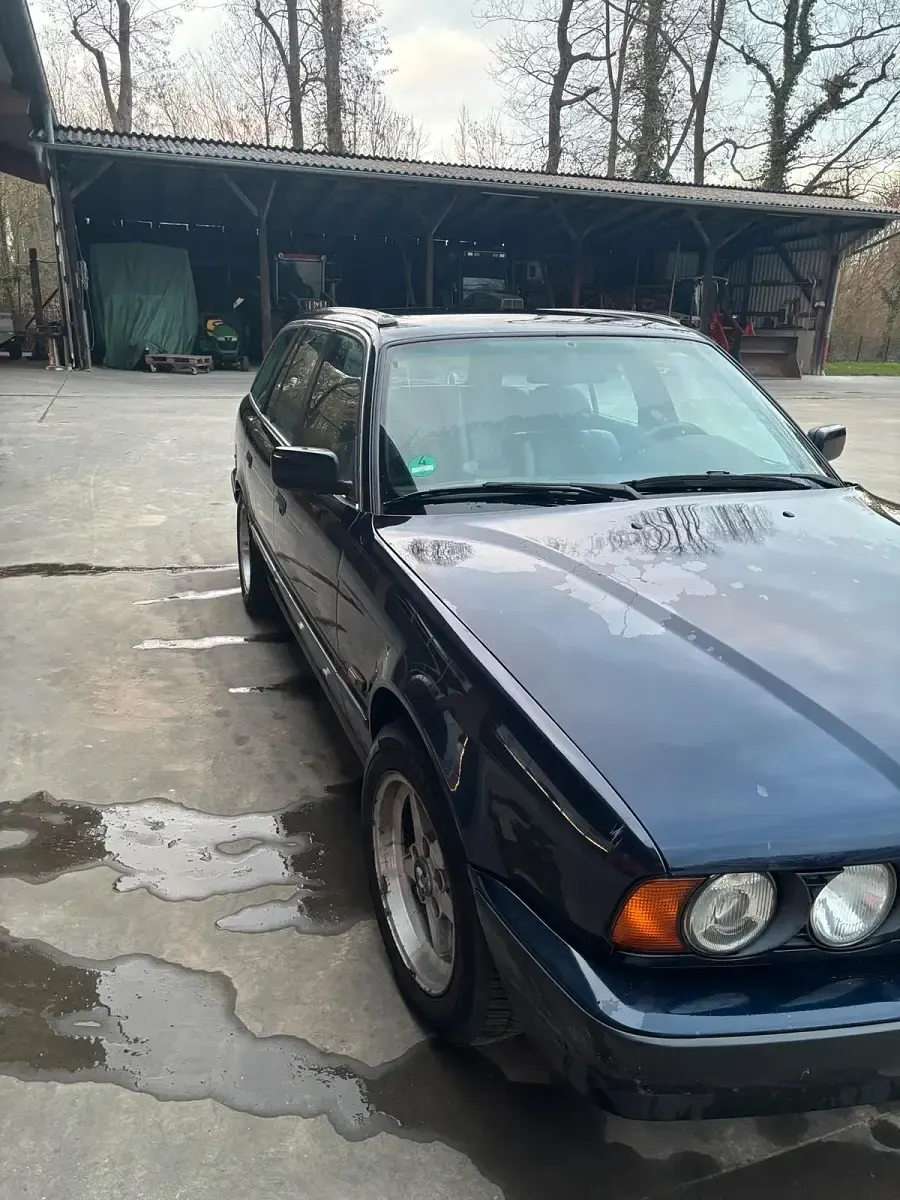 Używany BMW 520 150 KM (110 kW) 1995 Niebieski Kombi