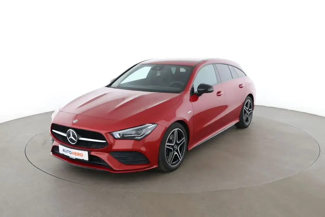 Gebraucht Mercedes CLA200 Shooting Brake AMG line 163 PS (119 kW) 2021 Kombi