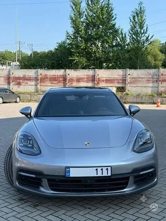 Gebraucht Porsche Panamera 4S 441 PS (324 kW) 2017 Silber Kleinwagen