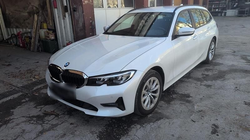 Gebraucht BMW 320e 190 PS (139 kW) 2022 Weiß Kombi