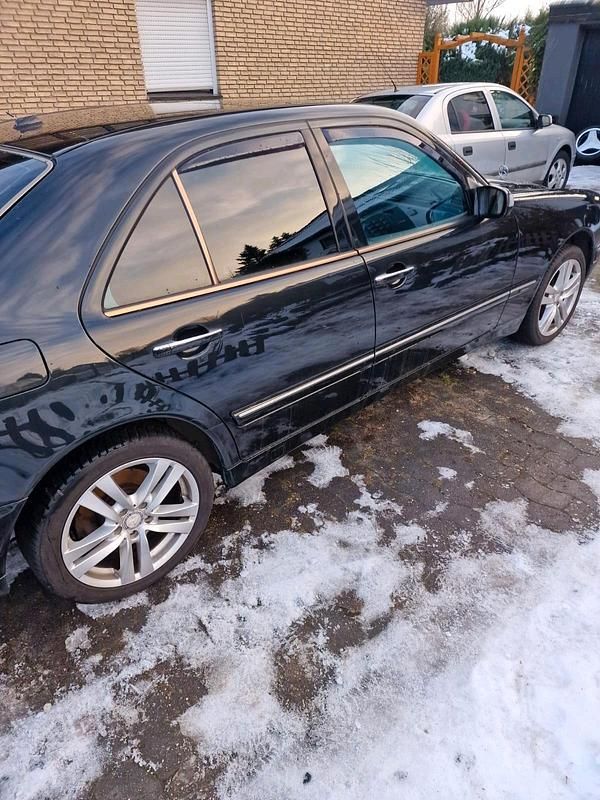 Gebraucht Mercedes 280 204 PS (150 kW) 2002 Schwarz Limousine