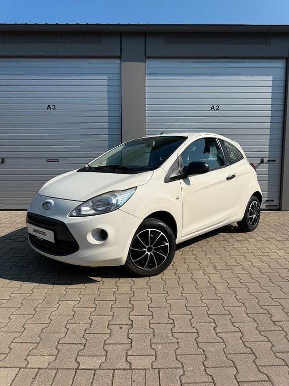 Gebraucht Ford Ka Trend 69 PS (50 kW) 2010 Weiß Kleinwagen