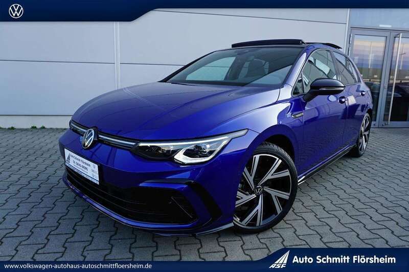 Lapiz blue metallic Gebraucht 2024 VW Golf VIII Style Limousine | 29.890 € (Fairer Preis) - Bild 1/4