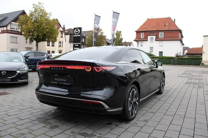 Neu Mazda 6e 189 kW (258 PS) 2025 Schwarz Limousine