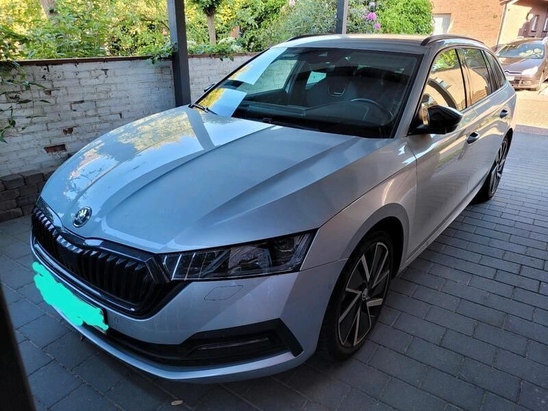 Silber Gebraucht 2020 Skoda Octavia SportLine Kombi | 27.900 € (Teuer) - Bild 1/4