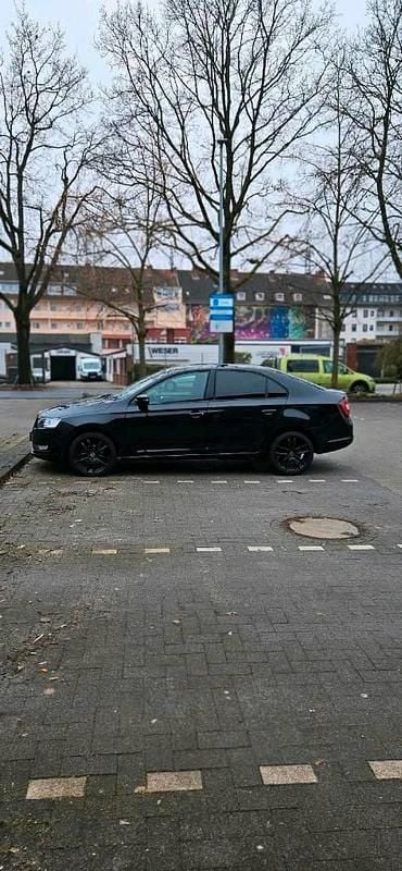 Gebraucht Skoda Rapid Ambition 95 PS (69 kW) 2019 Schwarz Kleinwagen