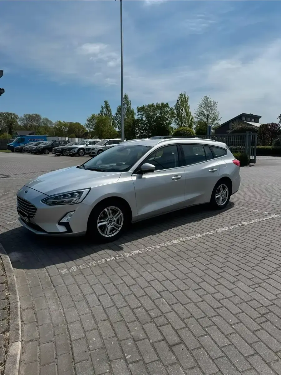Usata Ford Focus 120 CV (88 kW) 2019 Argento Station wagon