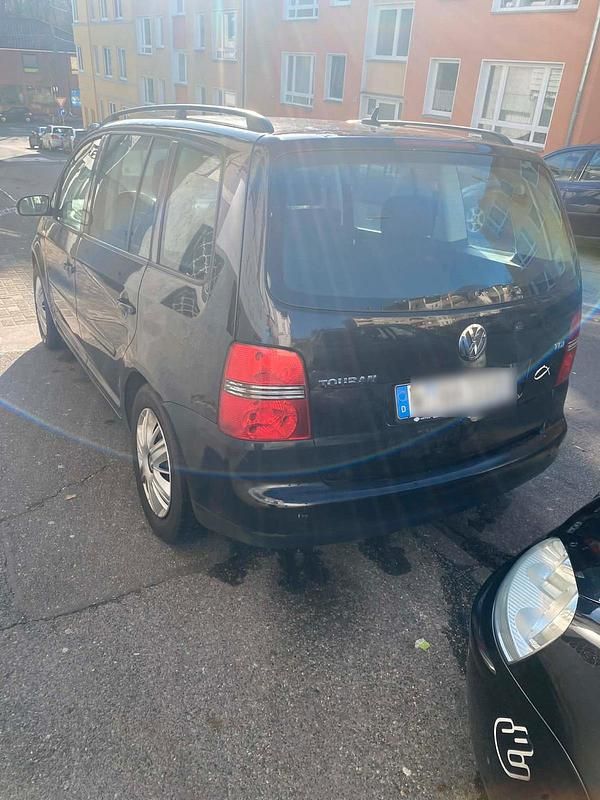Gebraucht VW Touran 105 PS (77 kW) 2006 Schwarz Van / Kleinbus
