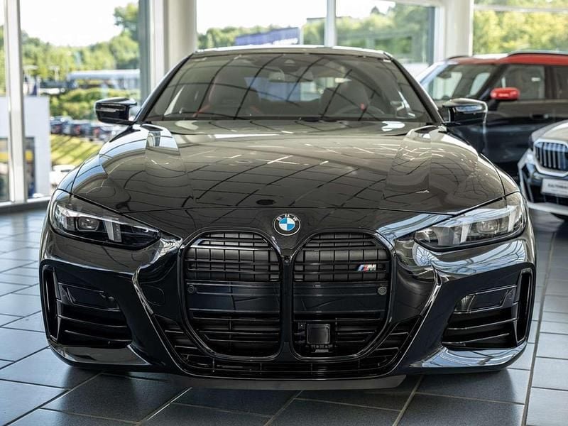 Neu BMW 440 374 PS (275 kW) 2026 Black sapphire Coupé