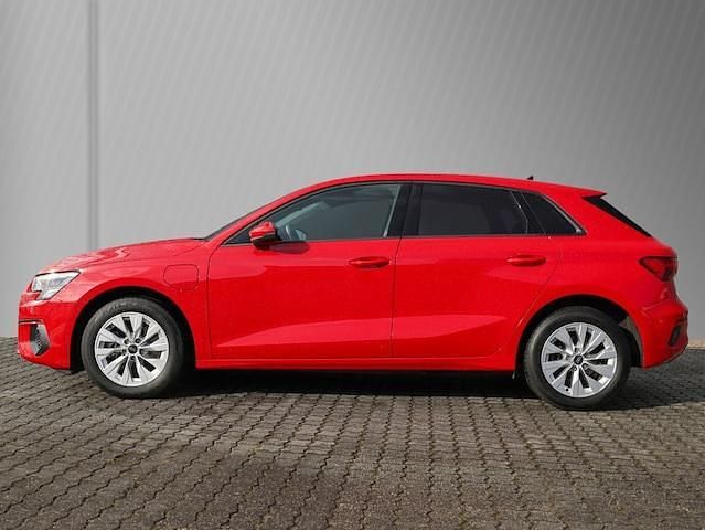 Usata Audi A3 Sportback e-tron Ambiente 204 CV (150 kW) 2024 Rosso Utilitaria
