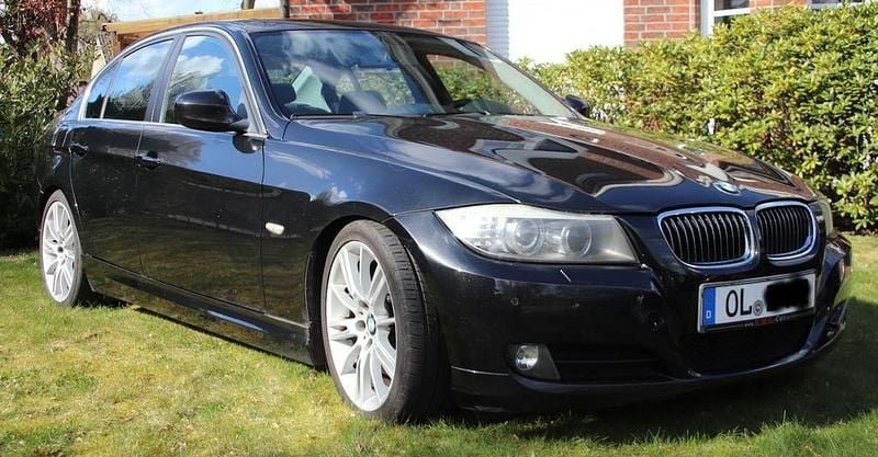 Second-hand BMW 330 Performance 272 CP (200 kW) 2008 Negru Berlinǎ