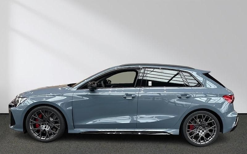 Gebraucht Audi RS3 Ambiente 400 PS (294 kW) 2025 Grau Limousine