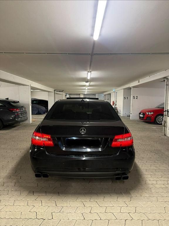 Usata Mercedes E250 Avantgarde 204 CV (150 kW) 2011 Nero Berlina