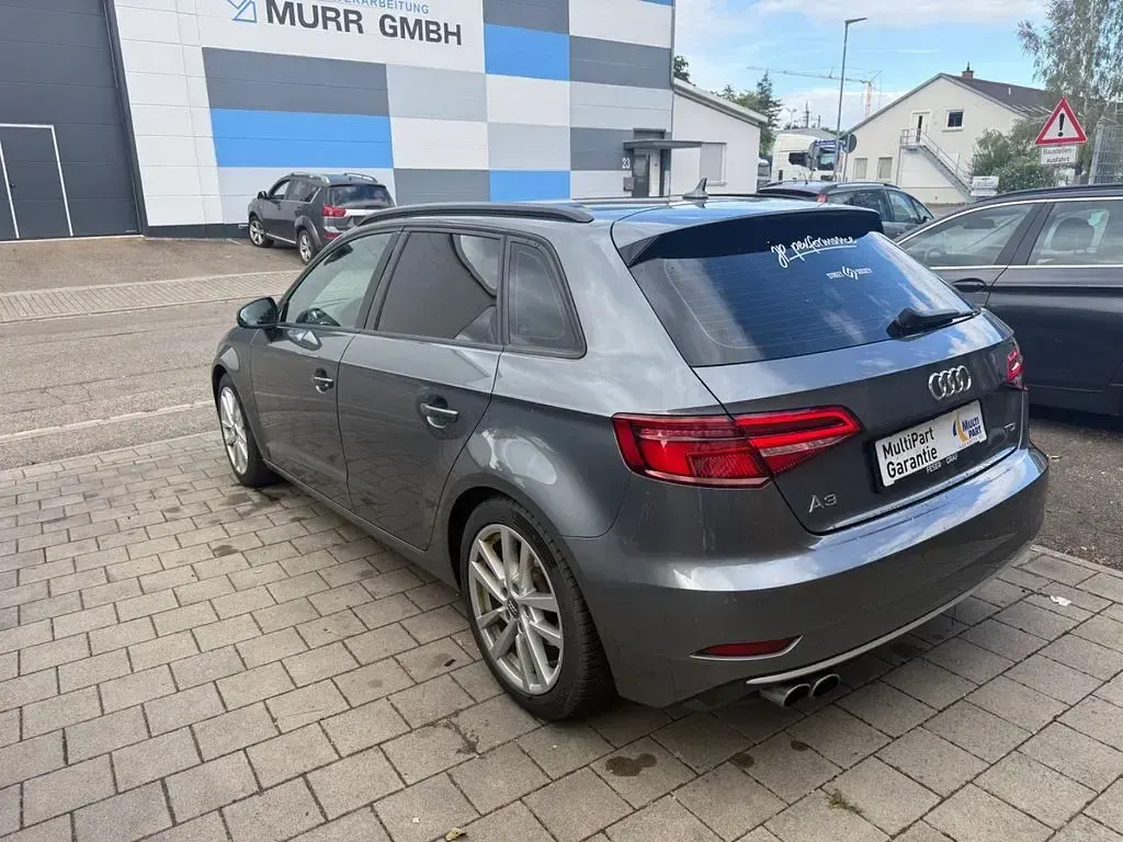 Gebraucht Audi A3 Sport 150 PS (110 kW) 2017 Grau Limousine