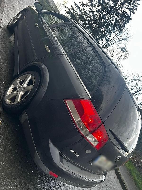 Gebraucht Opel Vectra 150 PS (110 kW) 2008 Schwarz Kombi