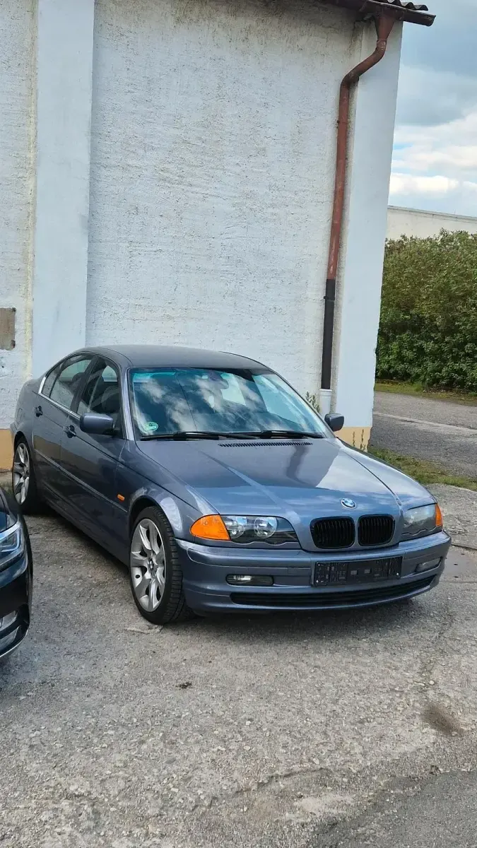 Brugt BMW 320 150 HK (110 kW) 1998 Blå Sedan