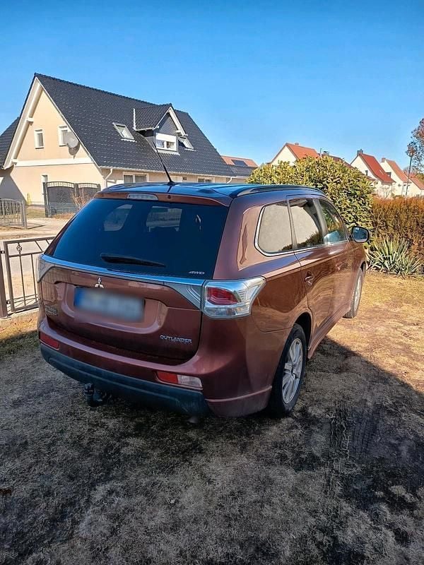 Gebraucht Mitsubishi Outlander 150 PS (110 kW) 2013 Orange SUV