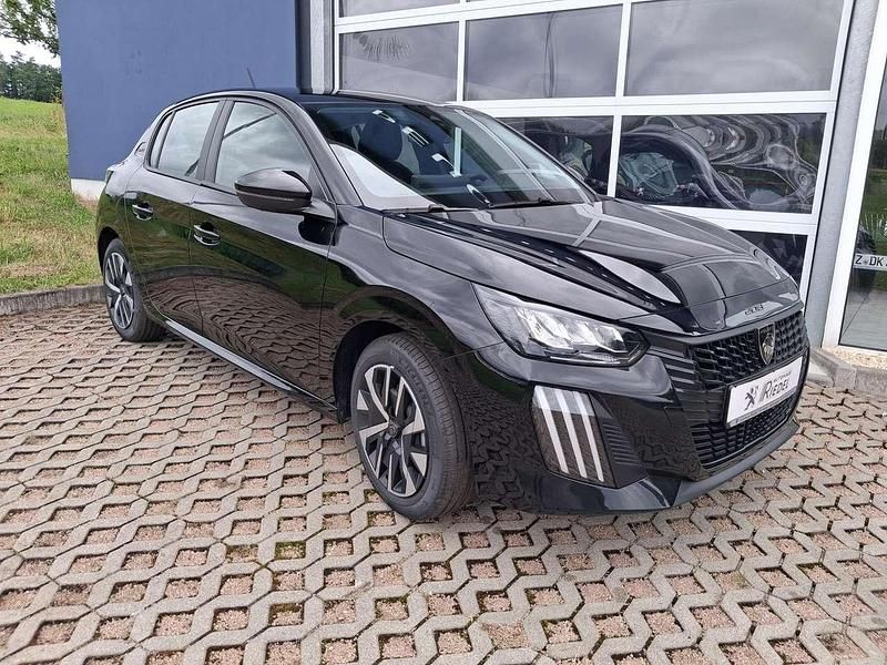 Perla nera schwarz Neu 2025 Peugeot 208 Style Kleinwagen | 18.190 € (Guter Preis) - Bild 1/4