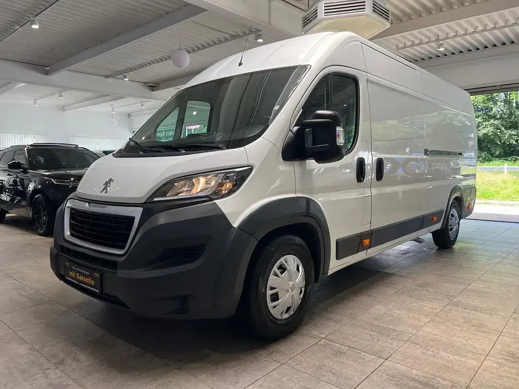 Gebraucht Peugeot Boxer 131 PS (96 kW) 2017 Weiß Van