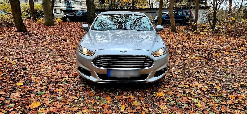 Silber Gebraucht 2015 Ford Mondeo Limousine | 9.500 € (Guter Preis) - Bild 1/4