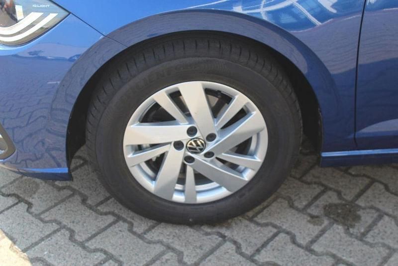 Gebraucht VW Polo Style 110 PS (80 kW) 2024 Blau Kleinwagen