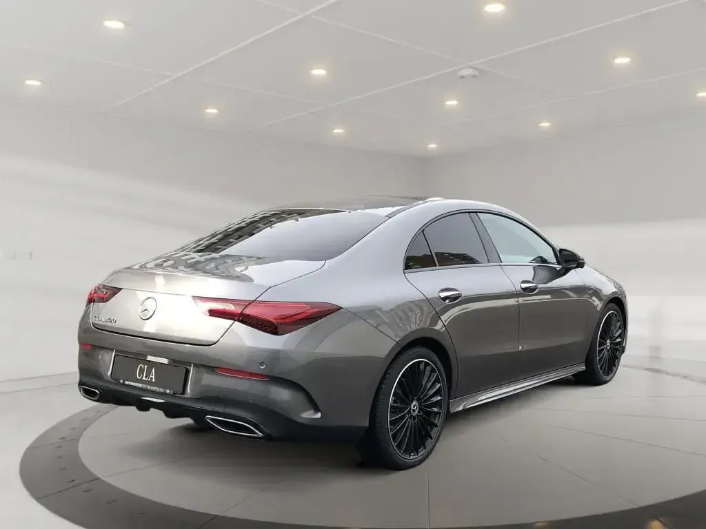 Gebraucht Mercedes CLA200 AMG 163 PS (119 kW) 2025 Grau Coupé