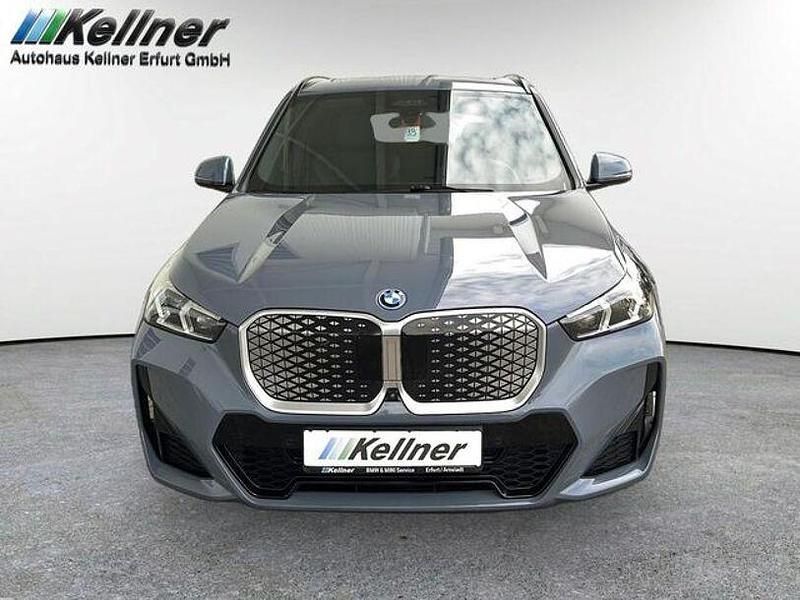 Gebraucht BMW iX1 M Sport 103 kW (141 PS) 2024 Storm bay met. SUV