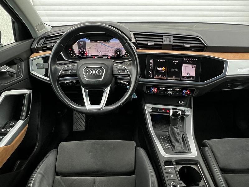 Gebraucht Audi Q3 Sport 150 PS (110 kW) 2021 Chronosgrau SUV