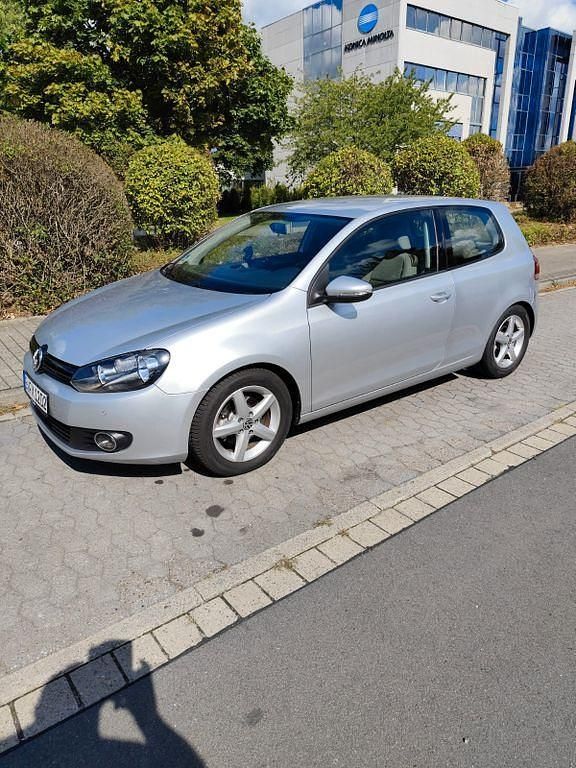 Silber Gebraucht 2010 VW Golf VI Limousine | 5.800 € (Guter Preis) - Bild 1/4