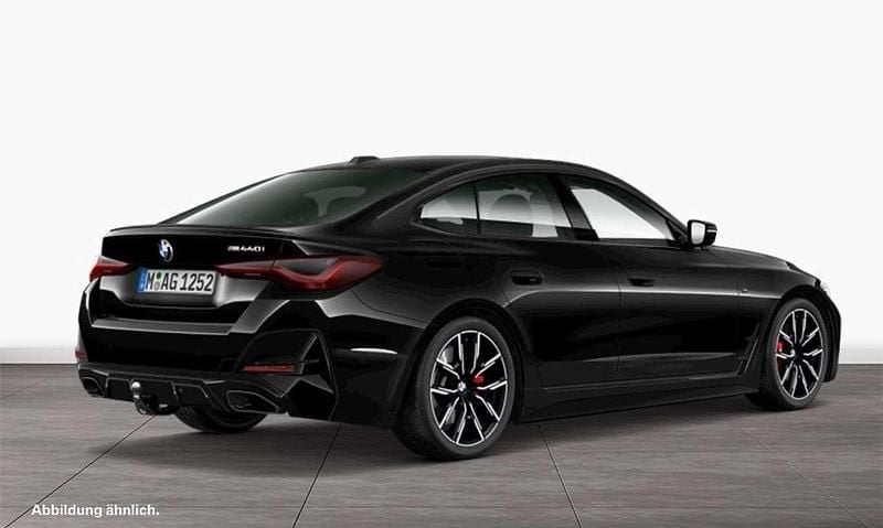 Gebraucht BMW M4 374 PS (275 kW) 2023 Saphirschwarz Coupé