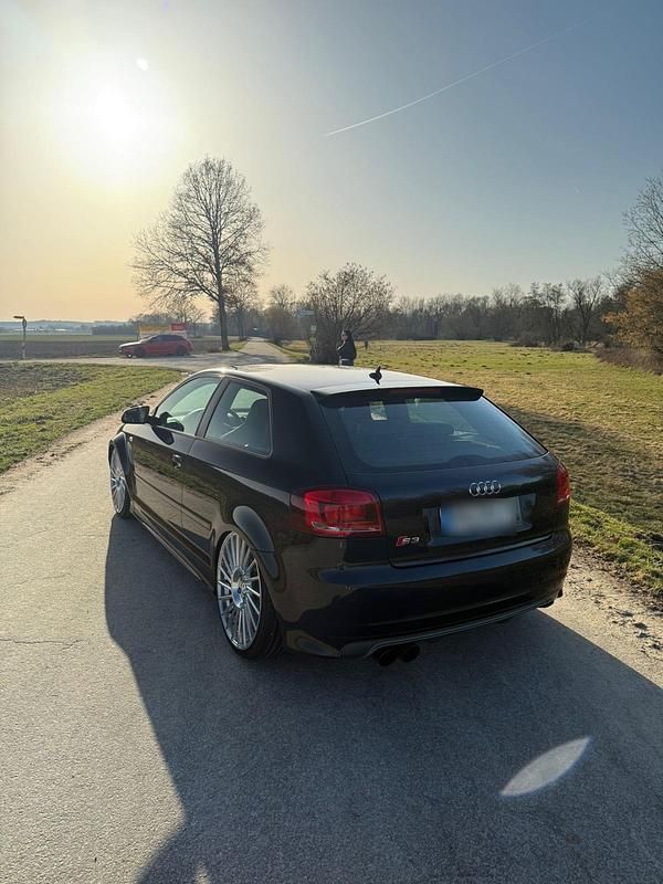 Gebraucht Audi S3 265 PS (194 kW) 2006 Schwarz Kleinwagen