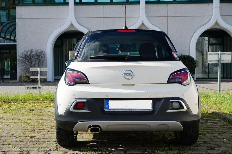 Gebraucht Opel Adam Rocks Rocks 101 PS (74 kW) 2017 Weiß Kleinwagen